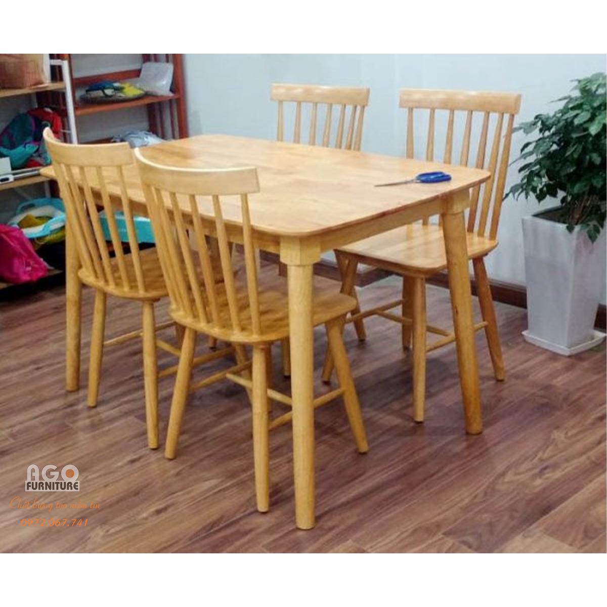 Bàn ăn 4 ghế gỗ tự nhiên | GTC01