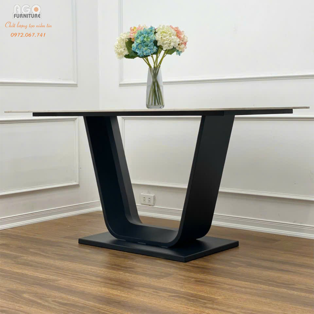 Bàn Ăn Chân U Nhập Khẩu | TA01