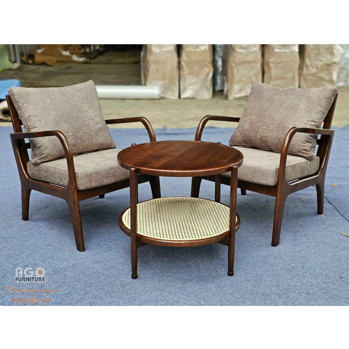 Bàn trà sofa gỗ tự nhiên kết hợp 2 ghế sofa - AGPK01