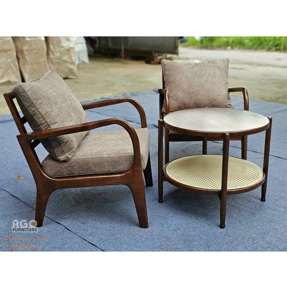 Bàn trà sofa gỗ tự nhiên kết hợp 2 ghế sofa - AGPK01
